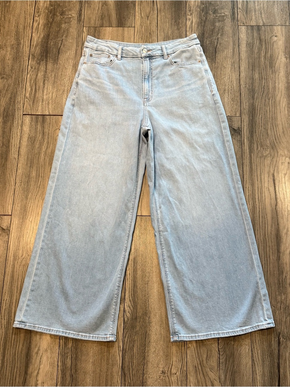 American Eagle Curvy Super High Rise Baggy Wide Leg Jeans Light Wash 12 Short